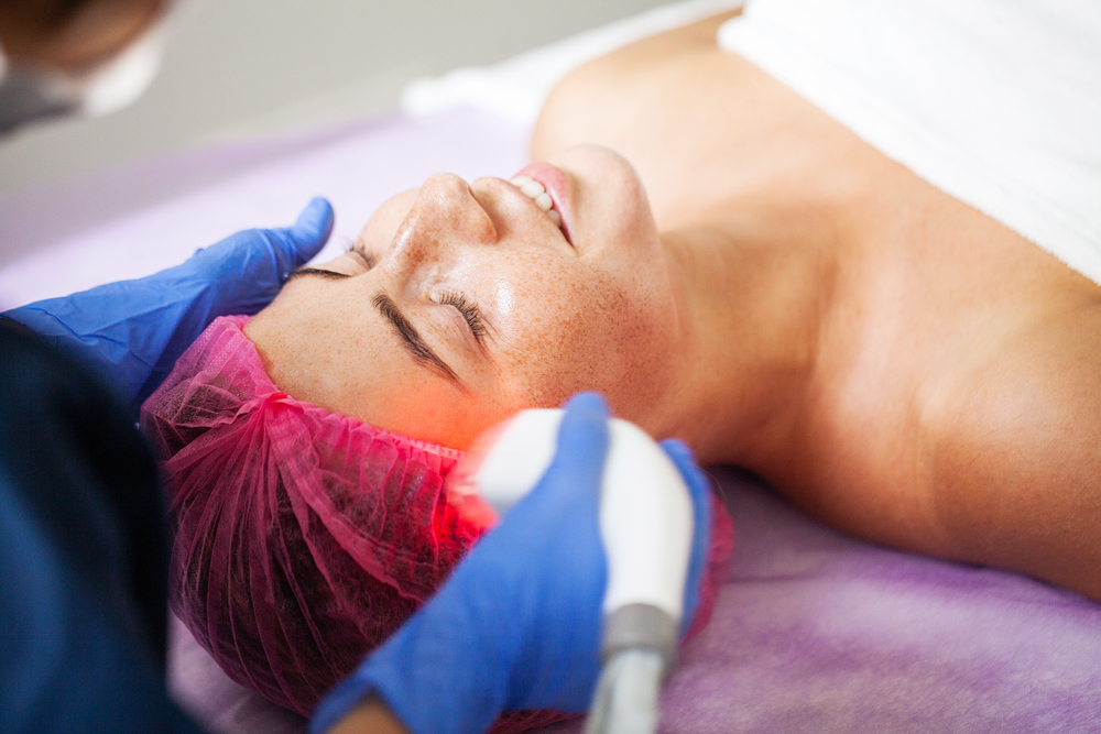 Resolvemos tus Dudas Frecuentes sobre el Peeling con Fototerapia